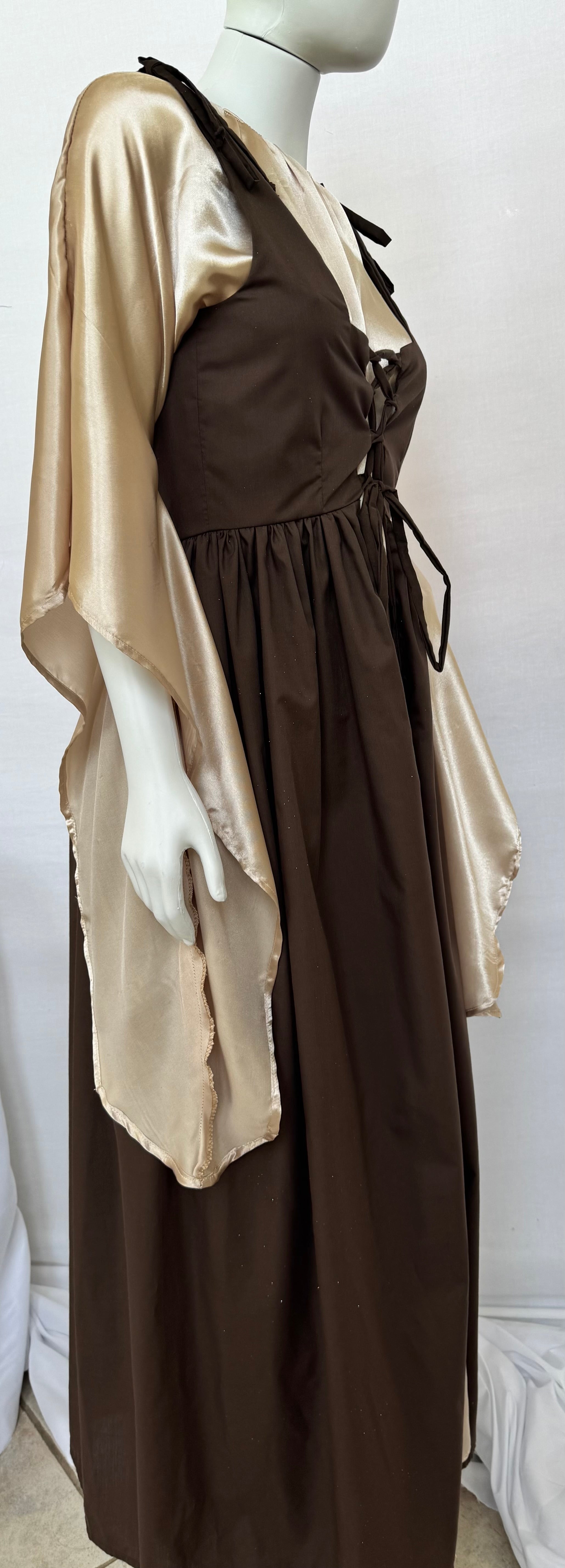 Renaissance dress. Two pieces set. Brown. Medium / small size.