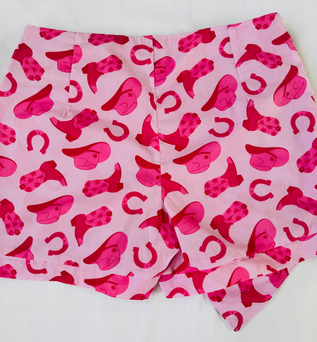 Women’s two pieces set, Top + shorts. Pink rodeo set.