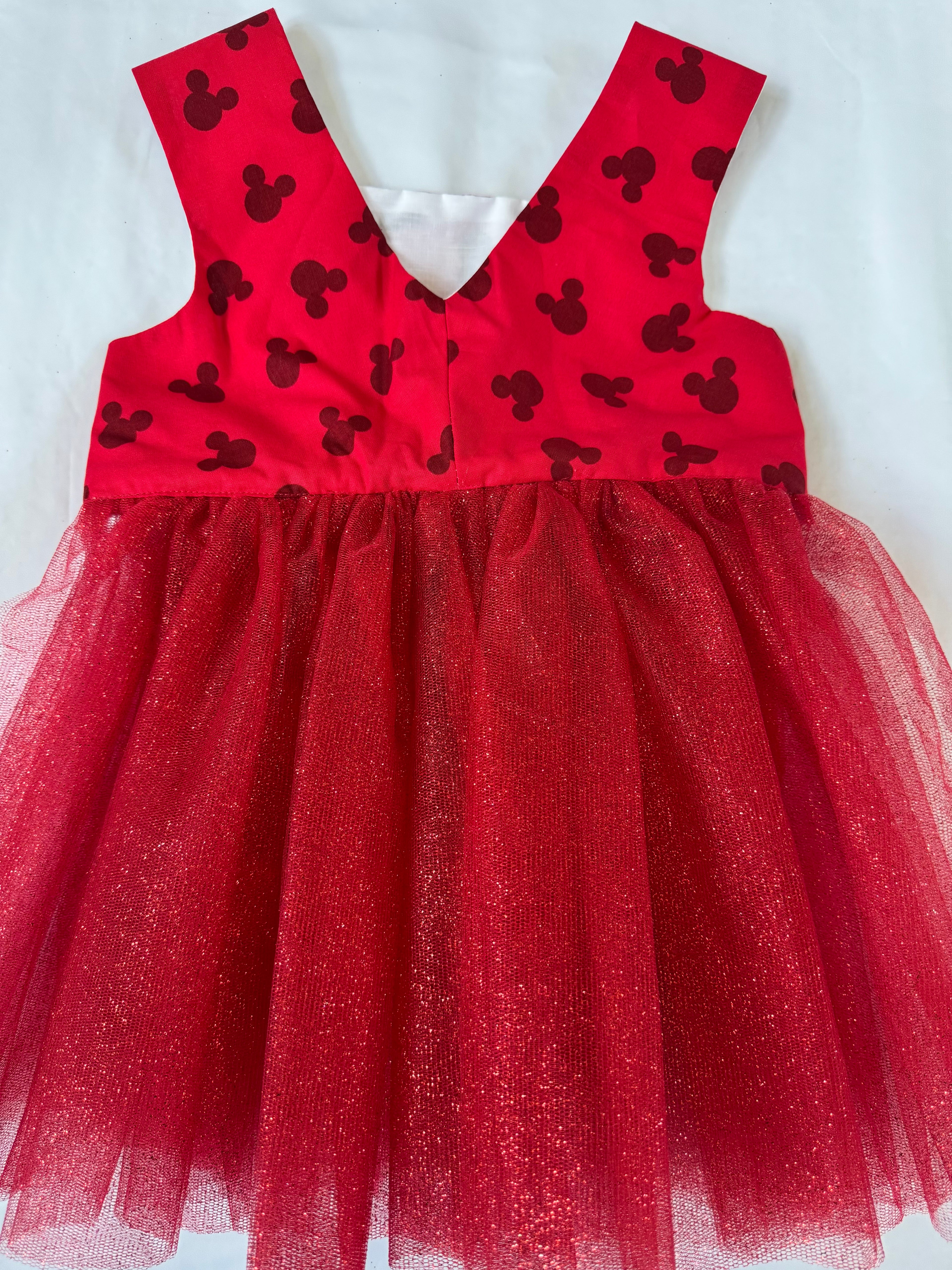 Beautiful baby dress. Size: 1 - 6 years.New. Handmade by BeasFashions. Comfortable and lightweight material. Styles: red, blue and yellow.