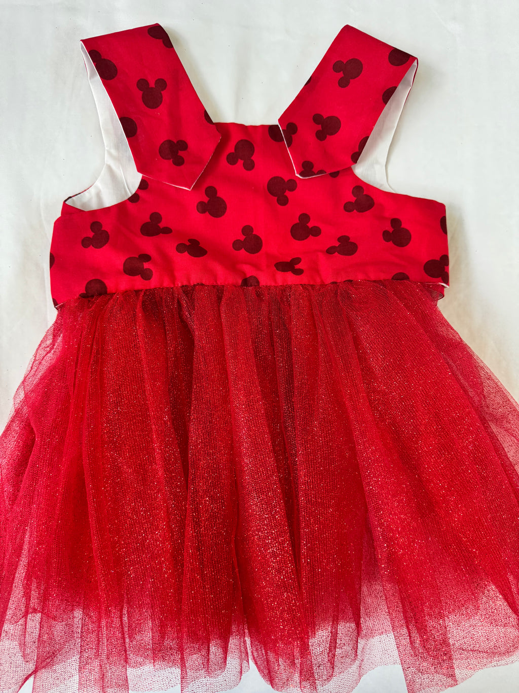Beautiful baby dress. Size: 1 - 6 years.New. Handmade by BeasFashions. Comfortable and lightweight material. Styles: red, blue and yellow.