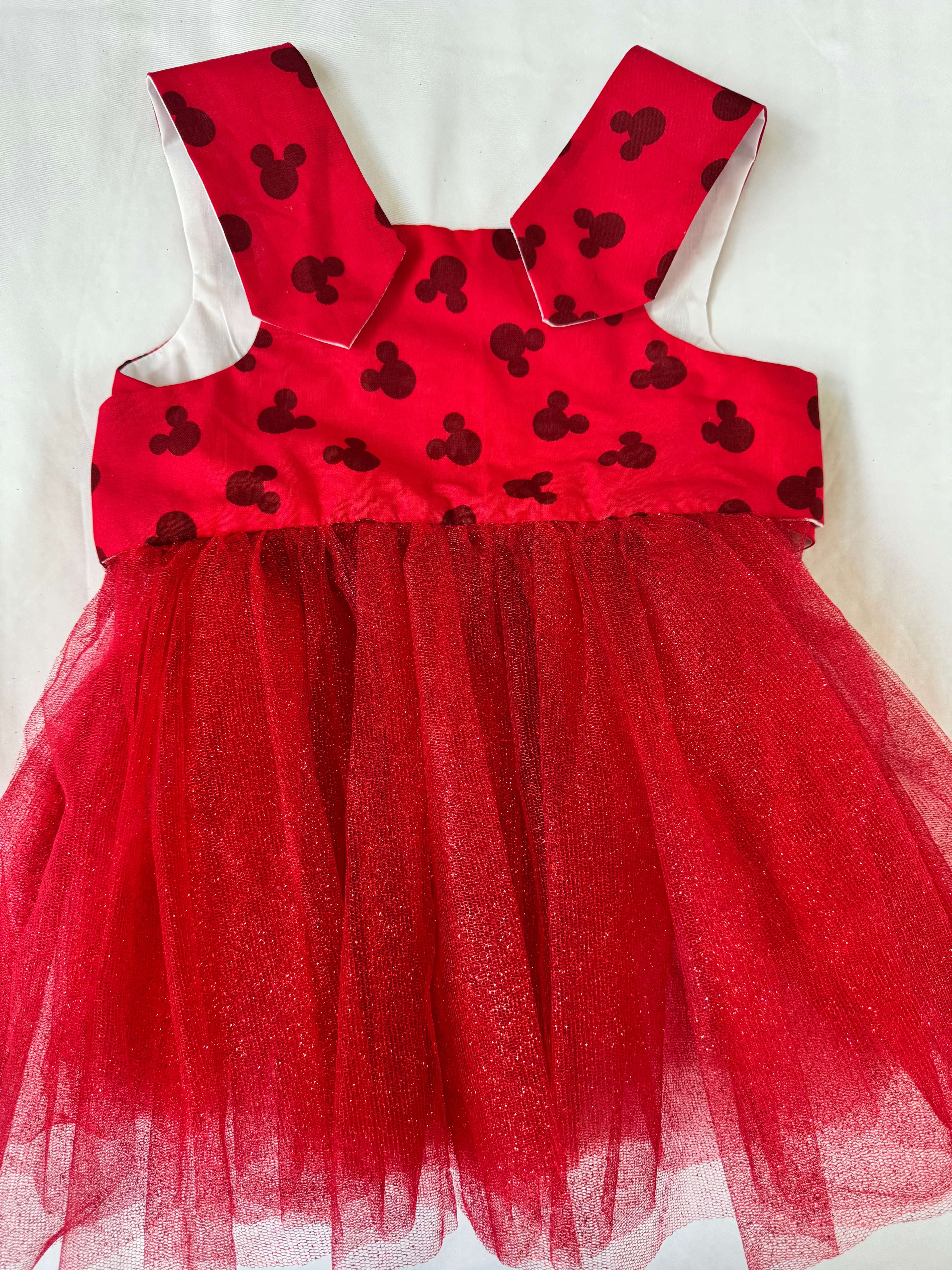 Beautiful baby dress. Size: 1 - 6 years.New. Handmade by BeasFashions. Comfortable and lightweight material. Styles: red, blue and yellow.