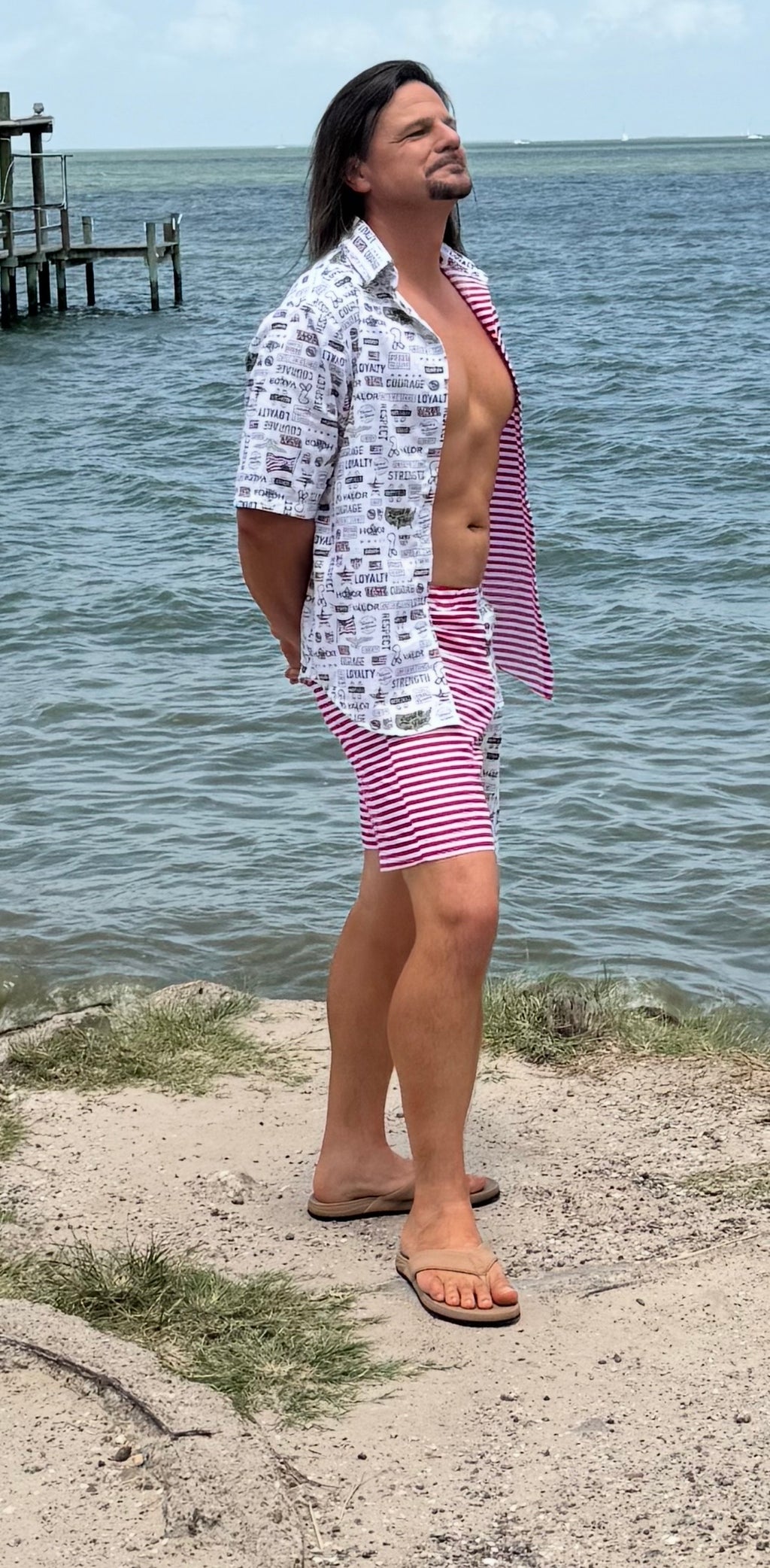 Men’s. Set two pieces, shirt + shorts. Medium size. White, red and white lines pattern.