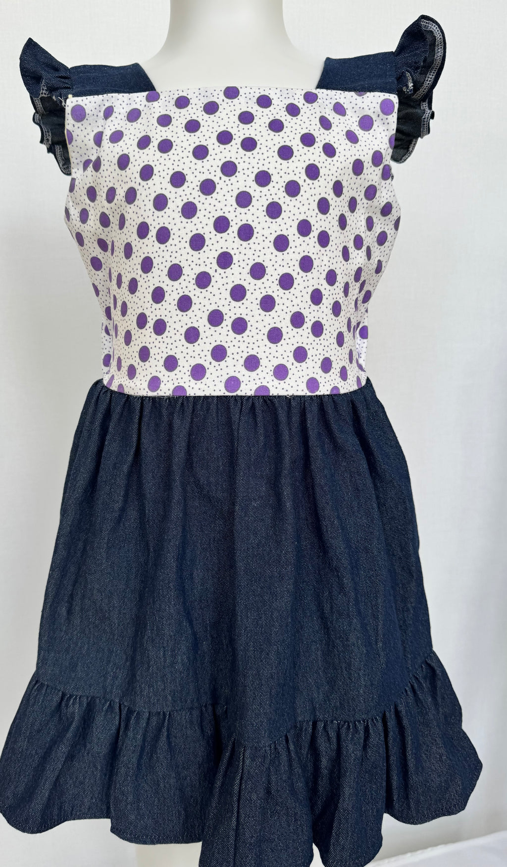 Beautiful kids dress. Size : 4-6 years old. New. Handmade by BeasFashions. Comfortable and lightweight material
