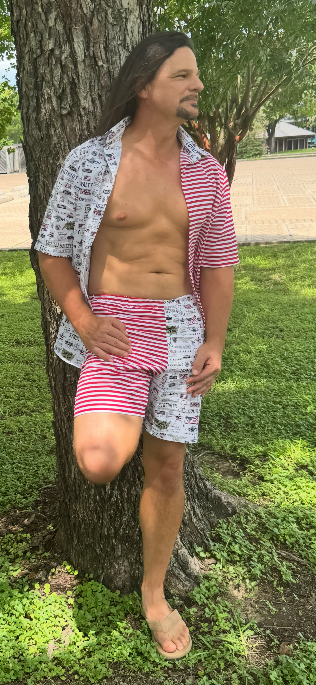 Men’s. Set two pieces, shirt + shorts. Medium size. White, red and white lines pattern.